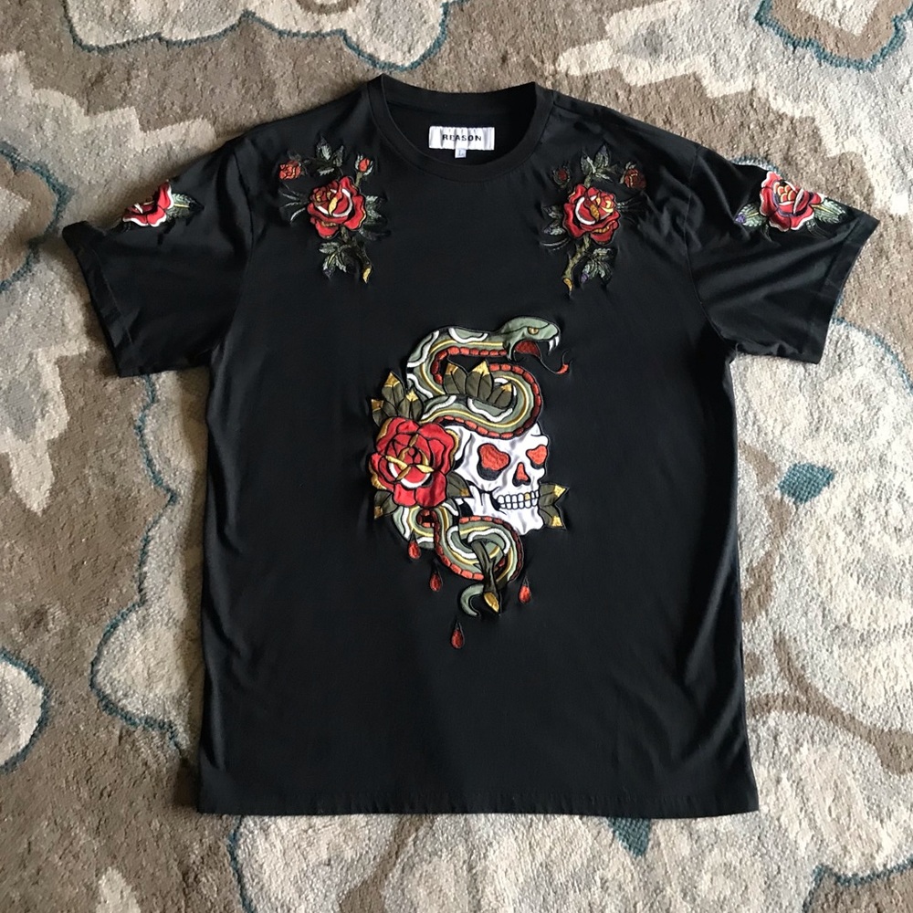 Reason t-shirt large